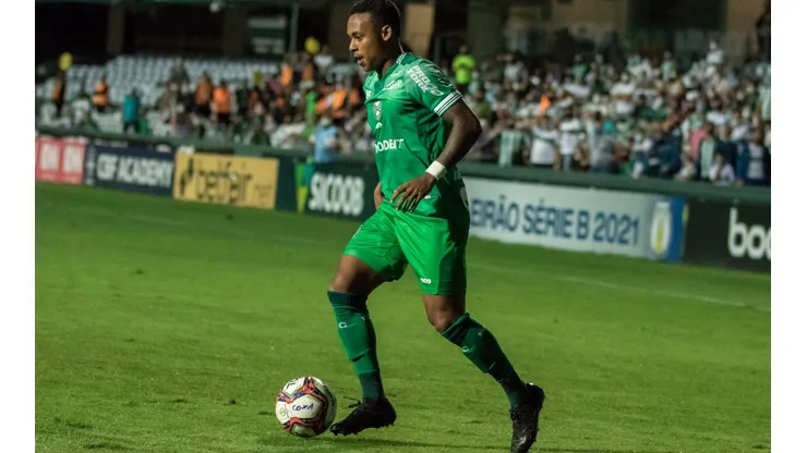 Foto: Robson Mafra/AGIF - Igor Paixão está de volta depois de cumprir suspensão