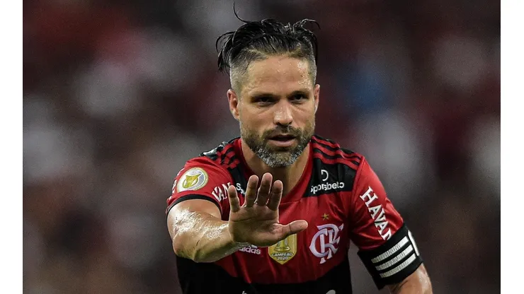 Foto: Thiago Ribeiro/AGIF - Diego foi um dos nomes pedidos por Ceni.