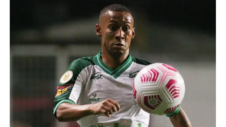 Foto: Fernando Moreno/AGIF - Ademir é reforço confirmado em 2022.