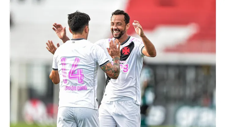 Foto: Thiago Ribeiro/AGIF - Cano e Nenê: dupla estará mais uma vez lado a lado nesta sexta