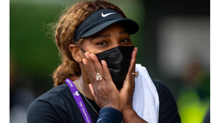 “Estou devastada e chocada em ouvir as notícias sobre minha colega Peng Shuai”, escreveu Serena.