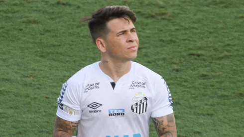 Foto: Fernanda Luz/AGIF - A diretoria do Santos tenta o retorno do atleta