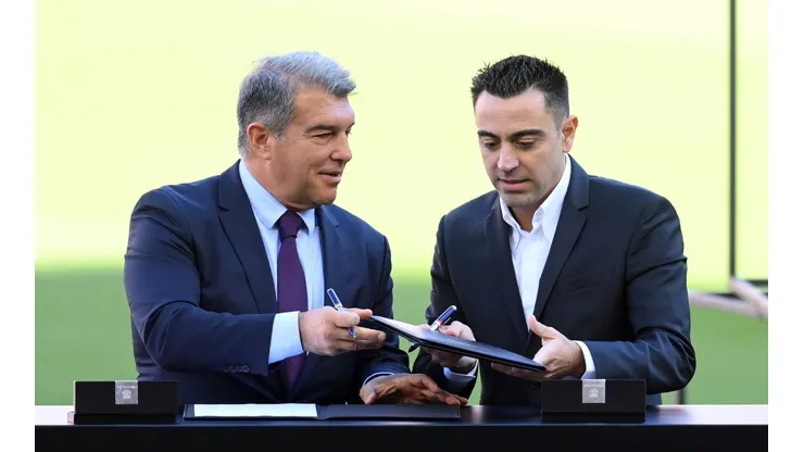 Foto: David Ramos/Getty Images | Xavi aprova chegada de destaque do futebol brasileiro