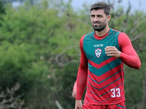 Ex-Corinthians ainda aguarda definição da diretoria da Portuguesa, mas quer renovar seu contrato com o clube