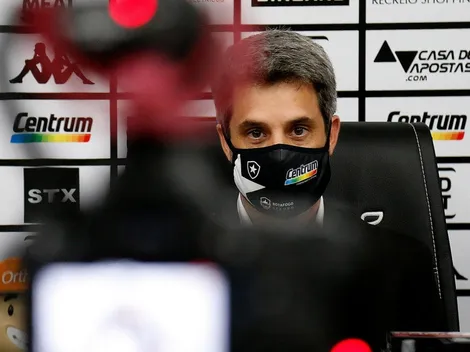 Freeland “se derrete” por medalhão e expõe bastidores no Botafogo