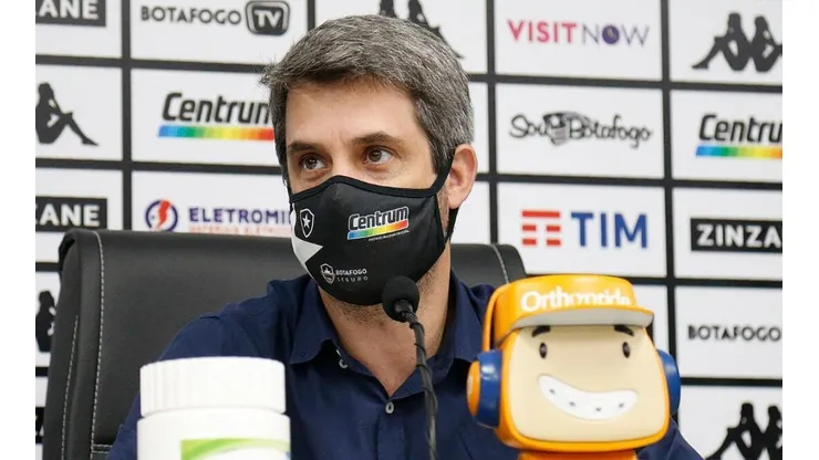 Flickr Oficial Botafogo FR/Vitor Silva - Vem tratando as renovações e contratações na equipe
