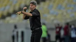 Renato fica impressionado com a festa da torcida do Flamengo na vitória contra o Corinthians (Foto: Thiago Ribeiro/AGIF)