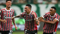 Luciano comemora com os companheiros o gol marcado contra o Palmeiras (Foto: Getty Images)