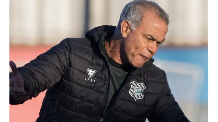 Robson Mafra/AGIF/ Jorginho em campo com o Figueirense.