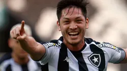 Foto: Vitor Silva/Botafogo - Oyama tem contrato expirando em dezembro no Botafogo e torcida pede sua permanência