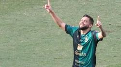 Felipe Azevedo é um dos jogadores de ataque do América-MG (Fernando Moreno/AGIF)