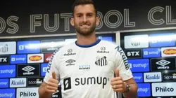 Léo era titular absoluto no time de Fábio Carille antes de se lesionar (Twitter/Reprodução)