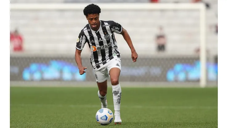 Keno adotou postura "pés no chão" e não falou sobre título, mas exaltou equipe do Galo (Foto: Pedro Souza / Atlético)