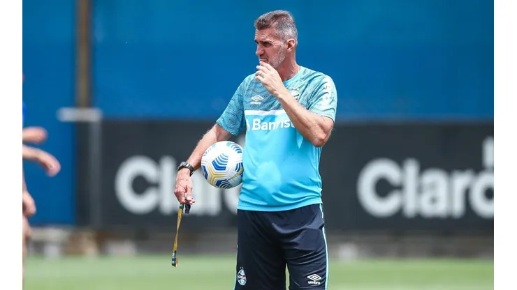 Foto: Lucas Uebel/Grêmio/Divulgação - Mancini: 5 derrotas e 2 vitórias no Grêmio