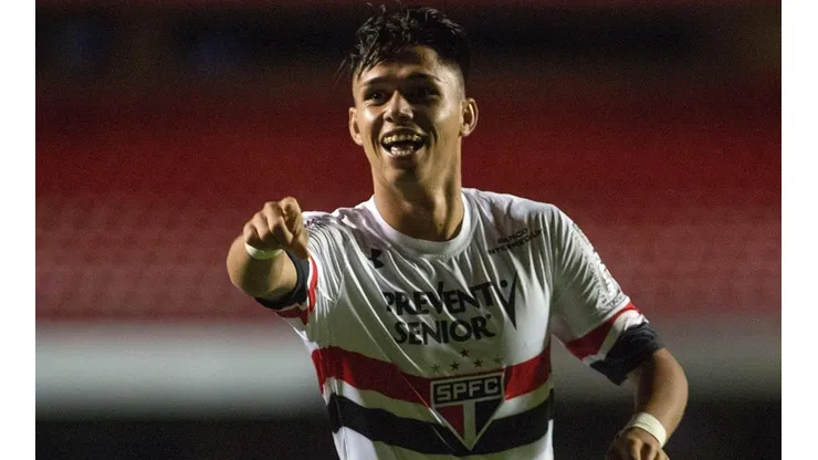 Foto: Daniel Vorley/AGIF - Luiz Araújo: deseja voltar ao São Paulo