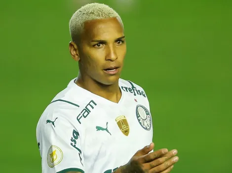 Árbitro não alivia e relata na súmula que Deyverson foi o “principal causador” da confusão no Maracanã