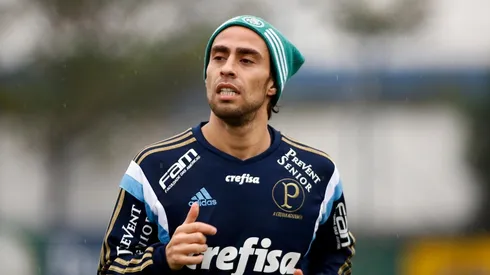 Foto: Daniel Vorley/AGIF - Valdívia está com 38 anos