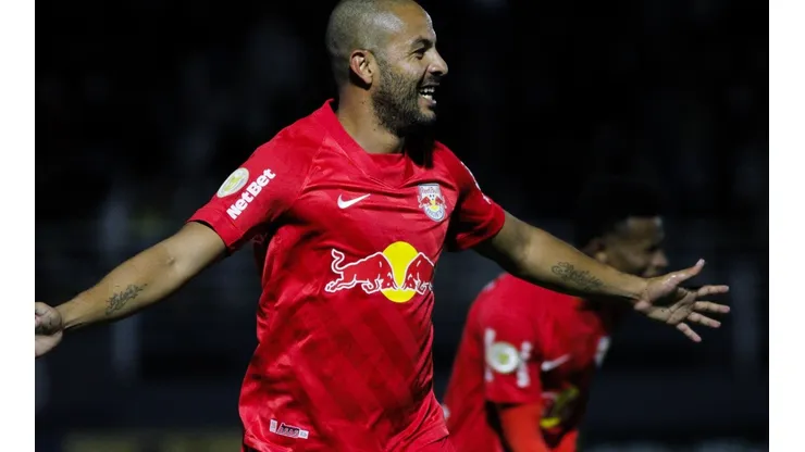 Ytalo tem 11 gols com a camisa do Bragantino no Brasileirão (Foto: Guilherme Drovas / AGIF)