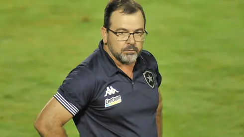 Foto: Jhony Pinho/AGIF - Enderson Moreira, treinador do Botafogo