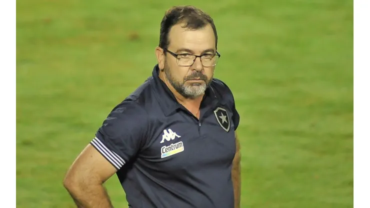 Foto: Jhony Pinho/AGIF - Enderson Moreira, treinador do Botafogo