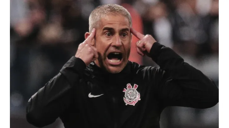 Foto: Ettore Chiereguini/AGIF - Treinador falou sobre uma de suas peças no Timão.
