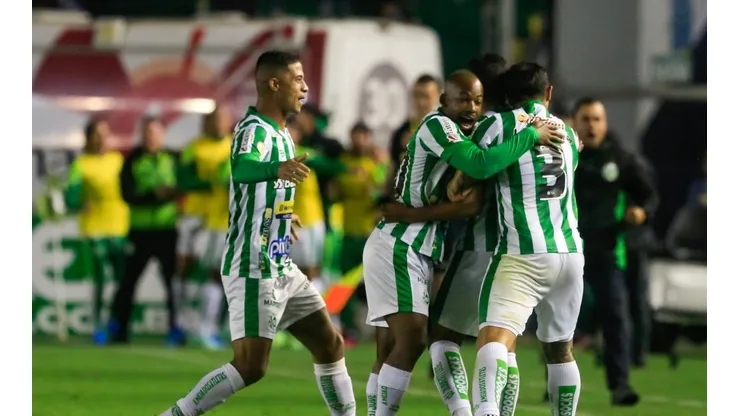 Luiz Erbes/AGIF/ Juventude comemorando gol no Campeonato Brasileiro