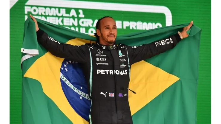 Lewis Hamilton vence no GP de São Paulo e leva web à loucura - Imagem: Reprodução