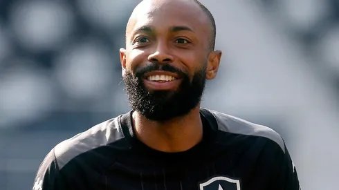 Foto: Vitor Silva/Botafogo/Divulgação - Chay: vive grande fase do Glorioso