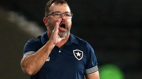 Foto: Vítor Silva/Botafogo - Enderson Moreira em ação no comando do Bota