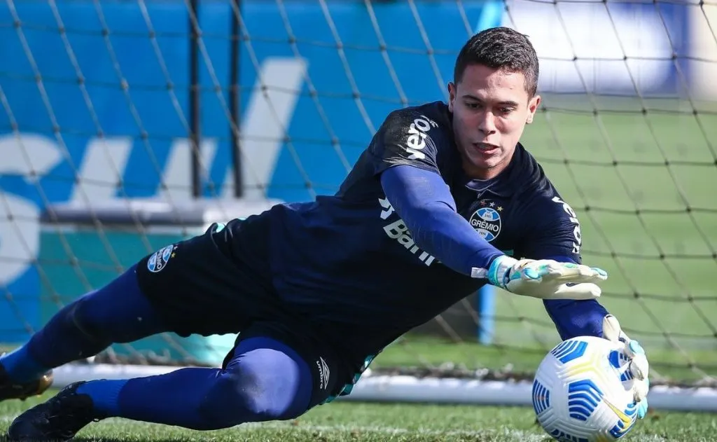 Foto: Lucas Uebel/Grêmio/Divulgação – Brenno