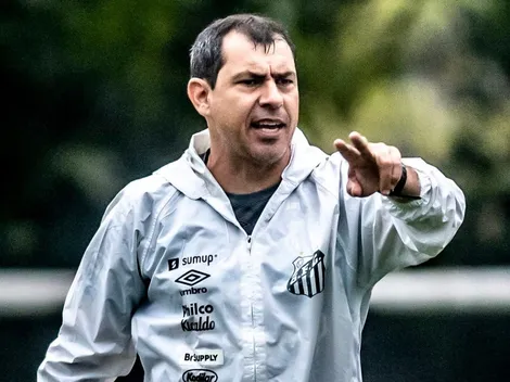 “Carille vai começar a apostar mais nele”; jornalista se empolga com reserva do Santos