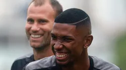 Foto: Foto: Vitor Silva/Botafogo - Kanu e Carli, a muralha Alvinegra