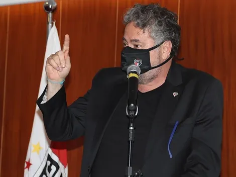 Casares fica em saia justa e vê titular pedir R$ 7 MI de luvas para ficar; veja detalhes