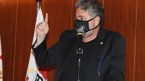 Foto: Rubens Chiri/São Paulo FC - Casares deixou claro que quer permanência de Arboleda, mas dentro da realidade financeira do São Paulo