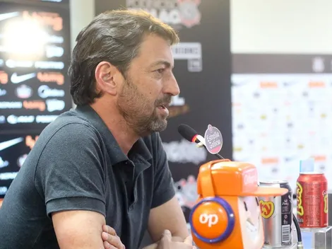 De olho em 2022! Duilio expõe saídas no elenco do Timão e pontua interesse em volante. Veja a entrevista