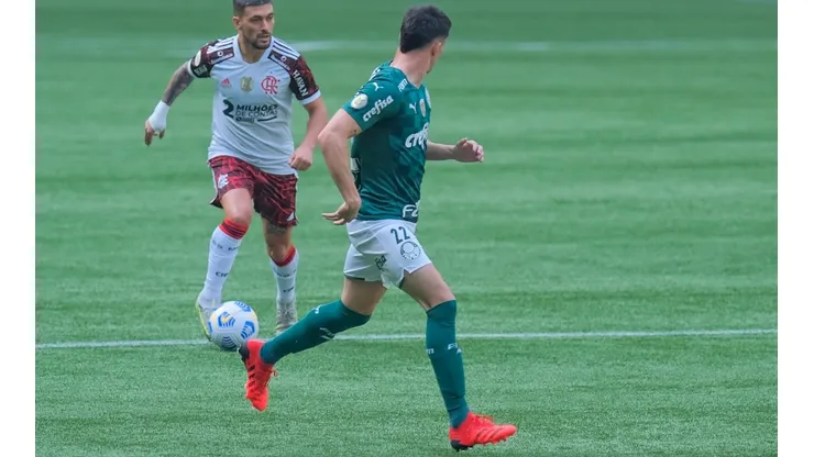 Foto: Marcello Zambrana/AGIF | Arrascaeta é 'ofuscado' por destaque do Palmeiras