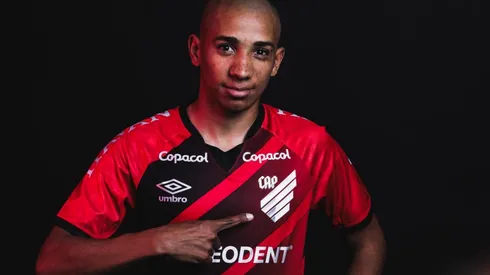 Foto: José Tramontin/athletico.com.br - Pablo Siles é anunciado no Furacão depois de uma longa novela