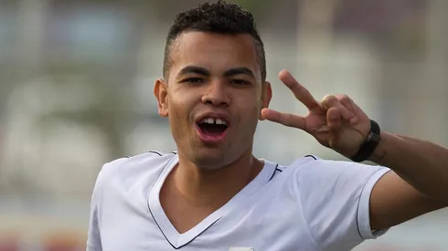 Foto: Daniel Augusto Jr. - Agência Corinthians - Dentinho está no Brasil para descansar e ouvir propostas