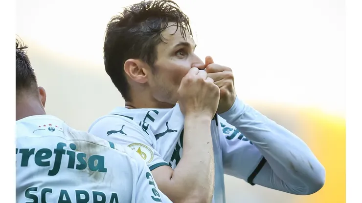 Foto: Pedro H. Tesch - Raphael Veiga vem se destacando pelo Palmeiras e desperta interesse dos EUA. Coritiba pode ganhar bolada