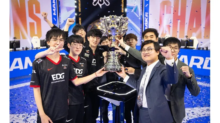 LoL: EDward Gaming surpreende e é a grande campeã do Worlds 2021