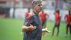 Renato Gaúcho terá que fazer série de mudanças no time para enfrentar a Chapecoense, na Arena Condá
