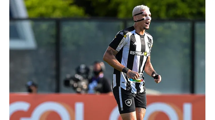 Foto: (Thiago Ribeiro/AGIF) - Rafael Navarro tem contrato com o Botafogo até o final da temporada