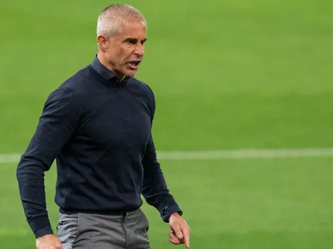 Corinthians é escalado com mudanças no meio-campo; confira