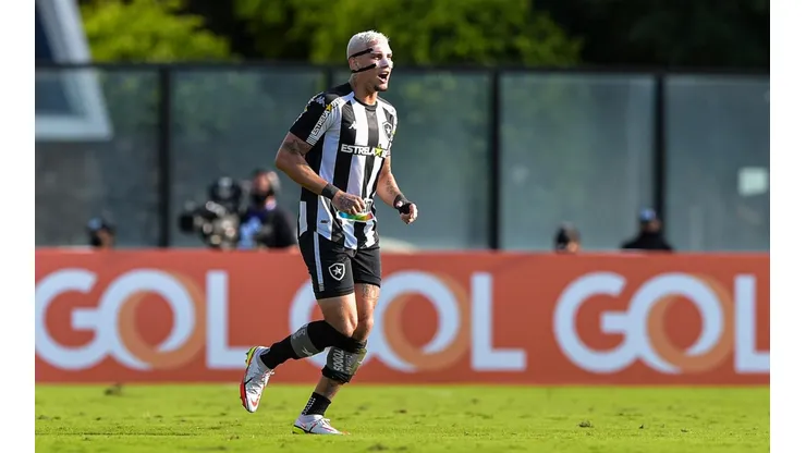 Navarro comemora liderança, pensa em ser campeão, mas não fala sobre permanência (Foto: Thiago Ribeiro/AGIF)