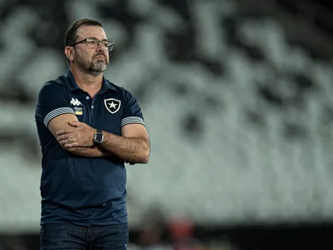 Em jogo que pode render a liderança, Enderson Moreira escala o Botafogo