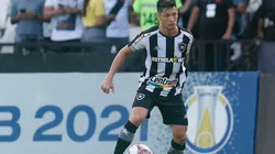 Oyama foi eleito o melhor jogador da partida contra o Vasco (Foto: Vitor Silva/Botafogo)
