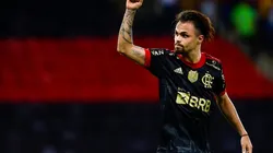 Michael garantiu vitória do Flamengo por 2 x 0 contra ATlético-GO | Crédito: Marcelo Cortes / CRF