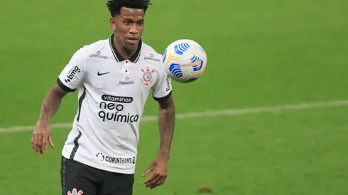 Foto: Marcello Zambrana/AGIF - Gil exaltou seu companheiro João Victor