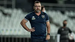 Foto: Jorge Rodrigues/AGIF - A equipe de Enderson Moreira está na vice-liderança da competição