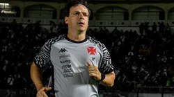 Fernando Diniz promoveu alterações no Vasco para o confronto contra o Guarani (Foto: Thiago Ribeiro/AGIF)